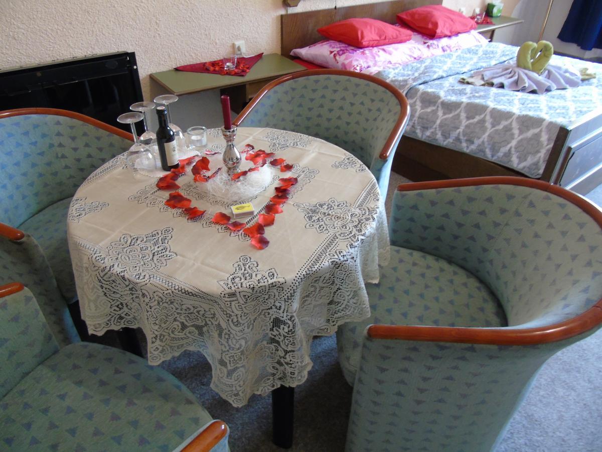 Gl Hotel Trutnov Eksteriør bilde