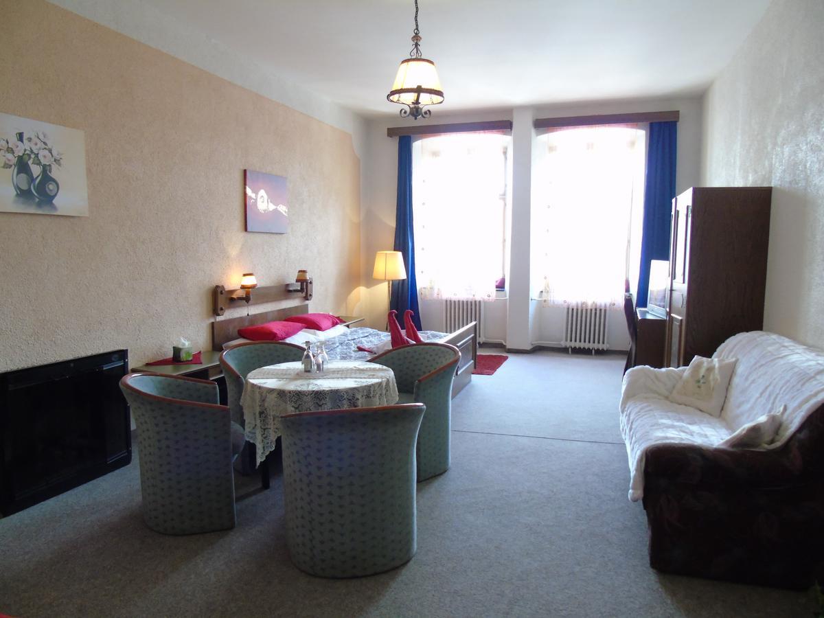Gl Hotel Trutnov Eksteriør bilde