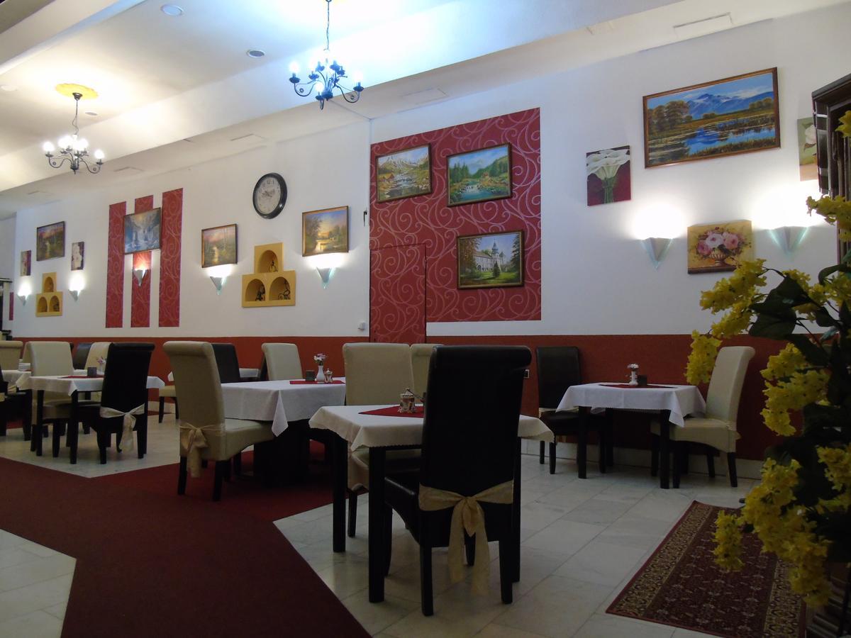 Gl Hotel Trutnov Eksteriør bilde