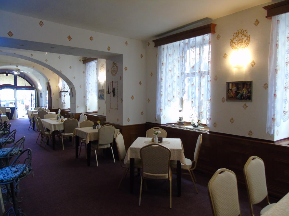 Gl Hotel Trutnov Eksteriør bilde
