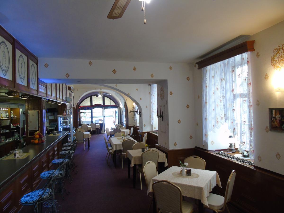 Gl Hotel Trutnov Eksteriør bilde